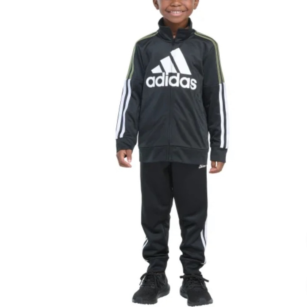 Adidas Little Kids' 2-piece Set, Size 6- NWT
